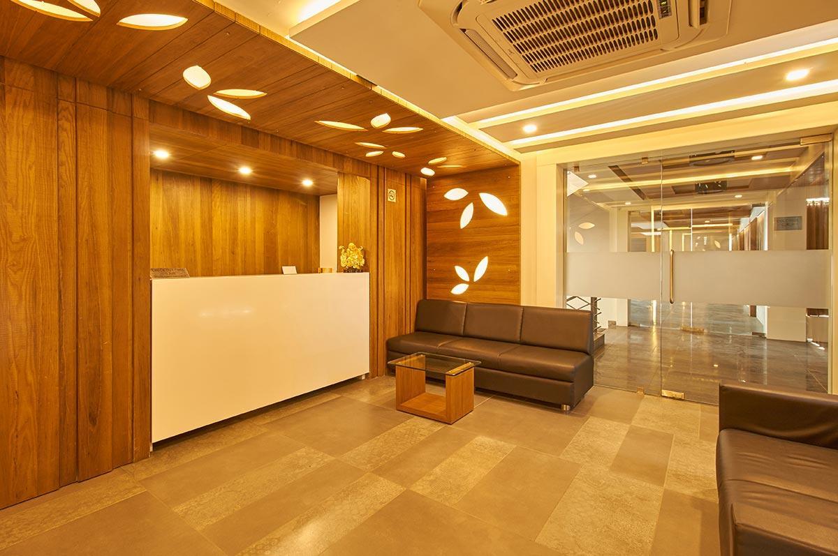 7 Wonders Hotel Gandhinagar Buitenkant foto